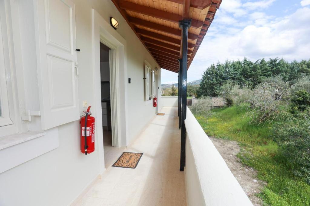 Kouros Apartments Litheres Kültér fotó