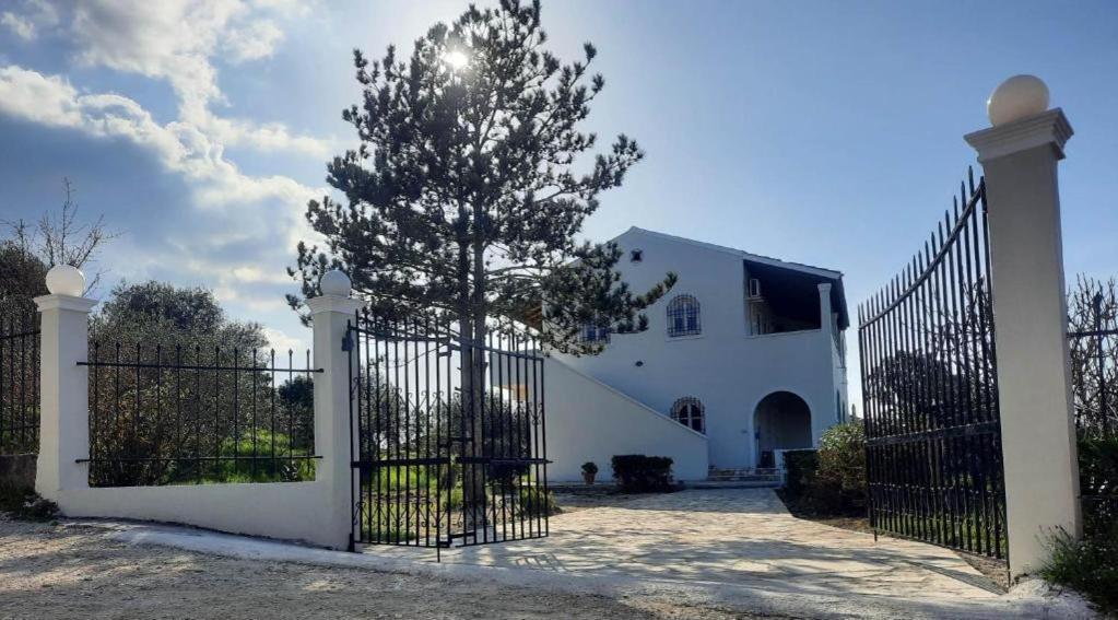 Kouros Apartments Litheres Kültér fotó
